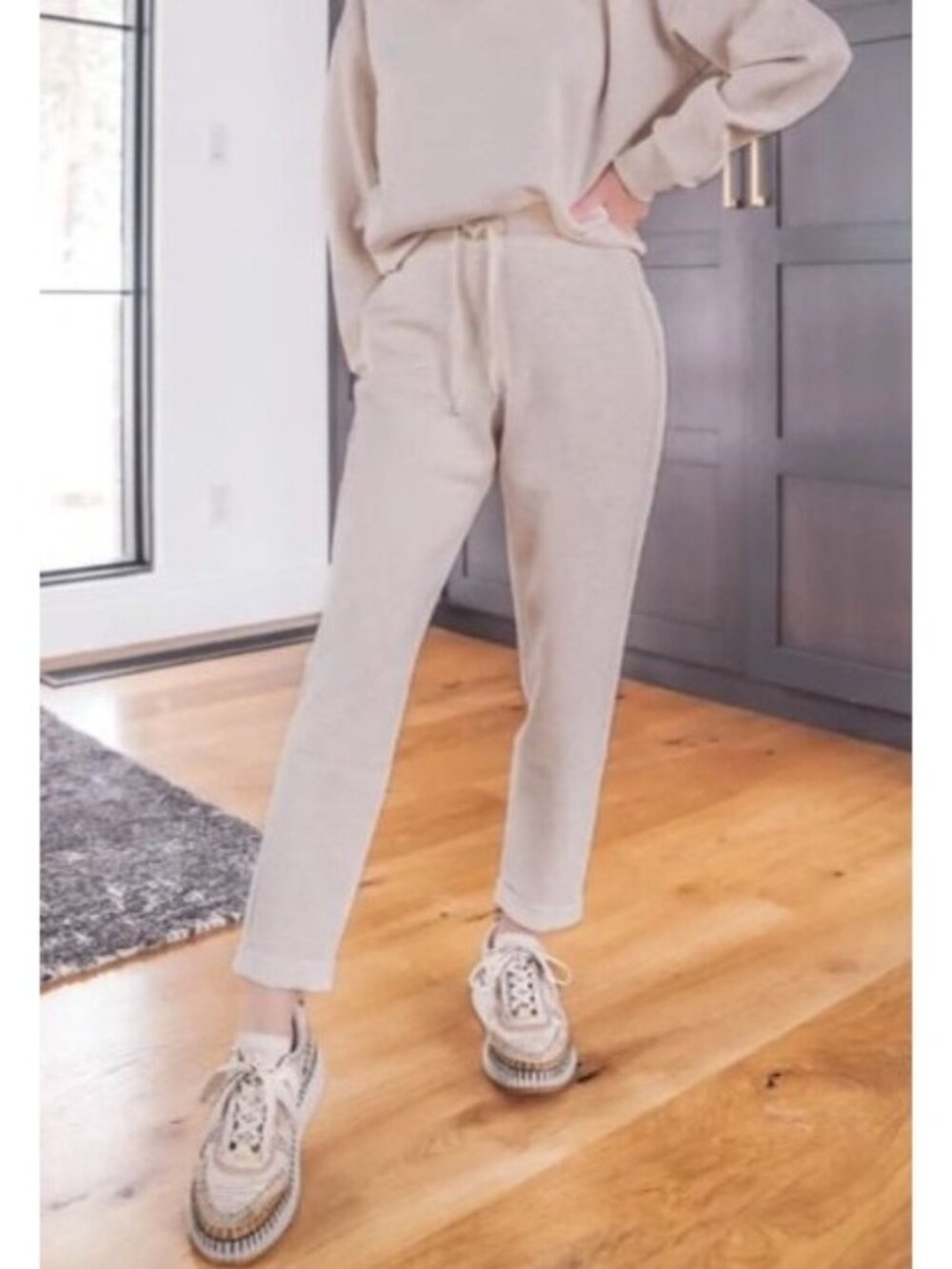 NEW Spanx Air Essentials Tapered Pull-On Pants Oatmeal Heather Medium Casual